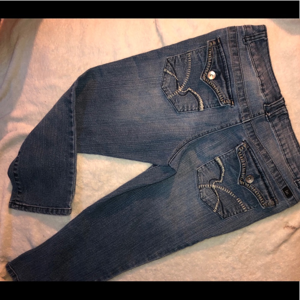 Jean capris - Picture 3 of 3